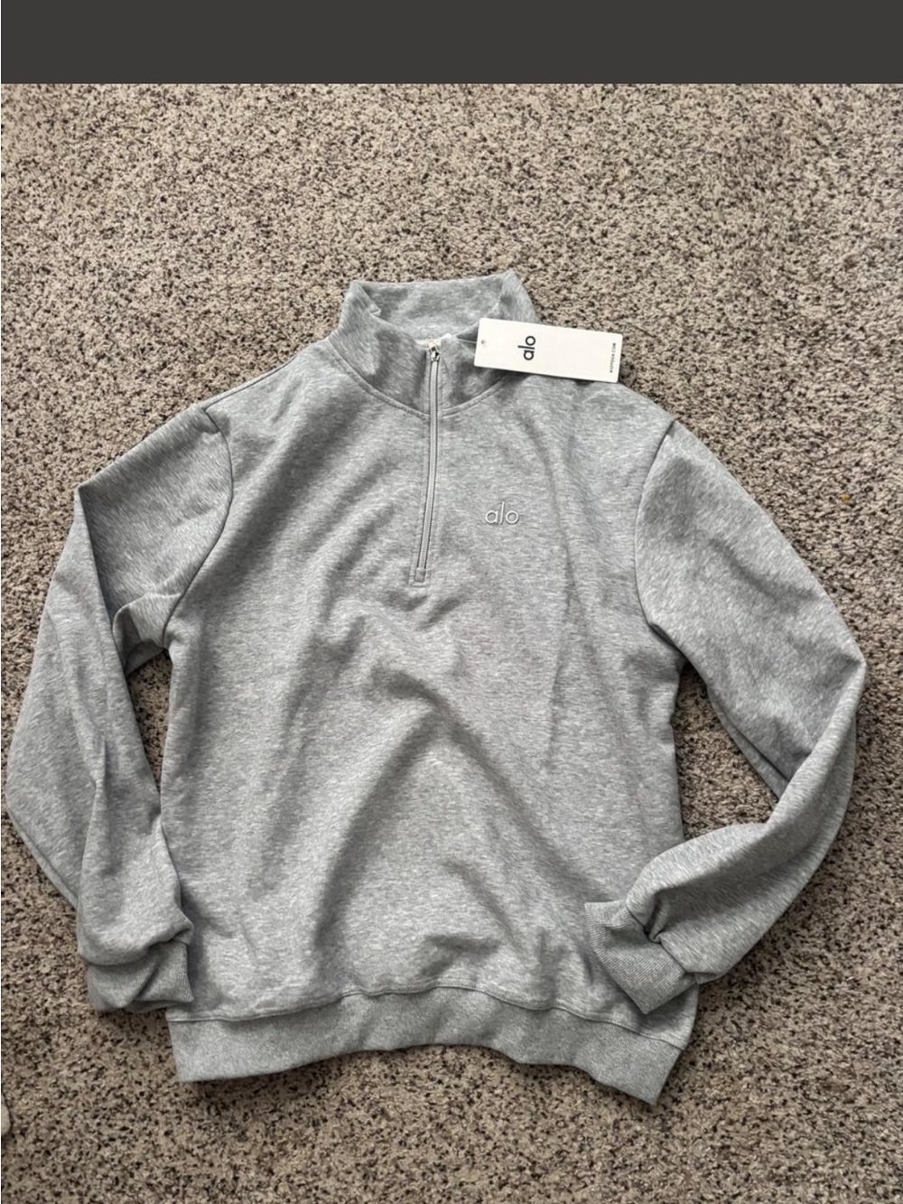 ALO Yoga Men’s Light Gray Half-Zip Sweatshirt